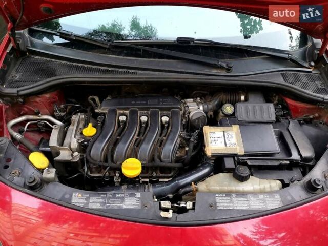 Червоний Рено Кліо, об'ємом двигуна 1.6 л та пробігом 109 тис. км за 6950 $, фото 15 на Automoto.ua