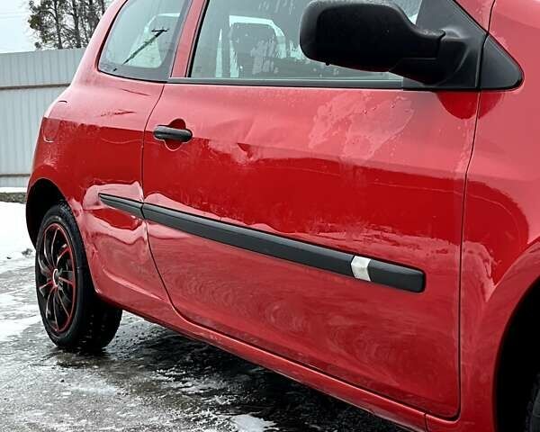 Червоний Рено Кліо, об'ємом двигуна 1.15 л та пробігом 175 тис. км за 3599 $, фото 7 на Automoto.ua