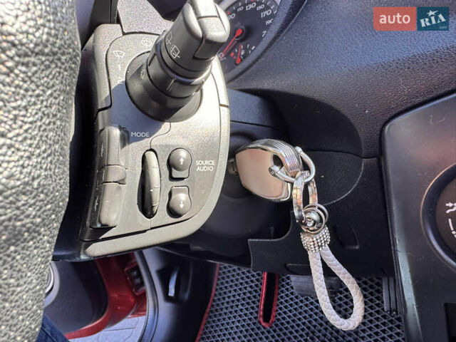 Рено Клио 2007 в Виннице на Automoto.ua Красный Рено Клио, объемом двигателя 1.6 л и пробегом 212 тыс. км за 4999 $, фото 15 на Automoto.ua