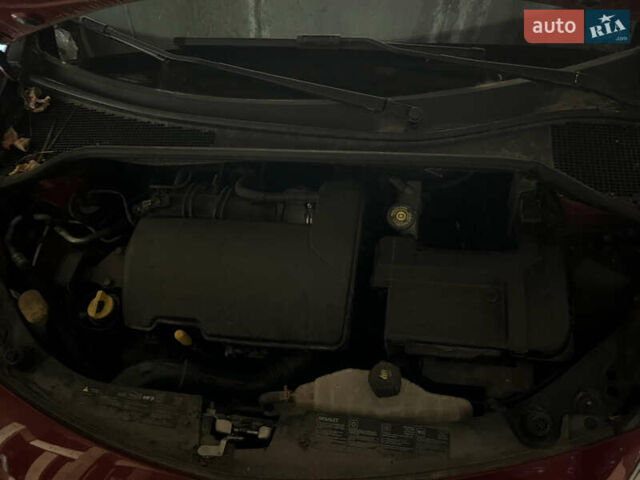 Красный Рено Клио, объемом двигателя 1.15 л и пробегом 92 тыс. км за 2000 $, фото 22 на Automoto.ua