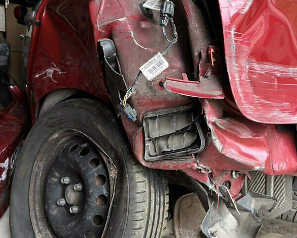 Красный Рено Клио, объемом двигателя 1.15 л и пробегом 92 тыс. км за 2000 $, фото 7 на Automoto.ua