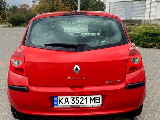 Червоний Рено Кліо, об'ємом двигуна 1.1 л та пробігом 300 тис. км за 3300 $, фото 1 на Automoto.ua