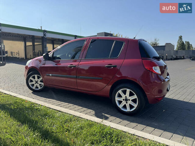 Червоний Рено Кліо, об'ємом двигуна 1.46 л та пробігом 286 тис. км за 5500 $, фото 3 на Automoto.ua