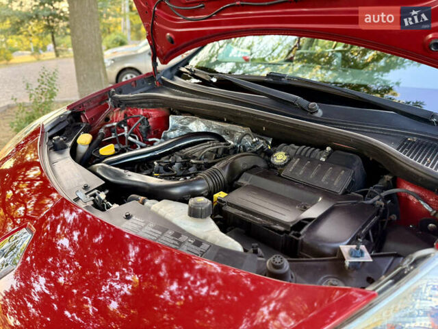 Красный Рено Клио, объемом двигателя 1.2 л и пробегом 209 тыс. км за 6900 $, фото 55 на Automoto.ua