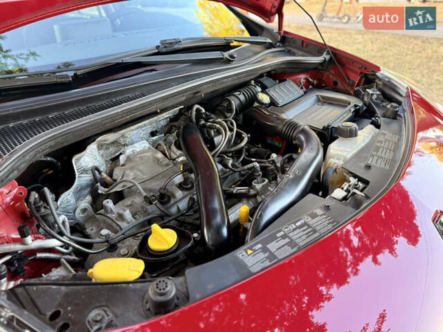 Красный Рено Клио, объемом двигателя 1.2 л и пробегом 209 тыс. км за 6900 $, фото 56 на Automoto.ua