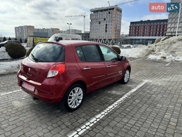 Червоний Рено Кліо, об'ємом двигуна 1.6 л та пробігом 121 тис. км за 7500 $, фото 4 на Automoto.ua