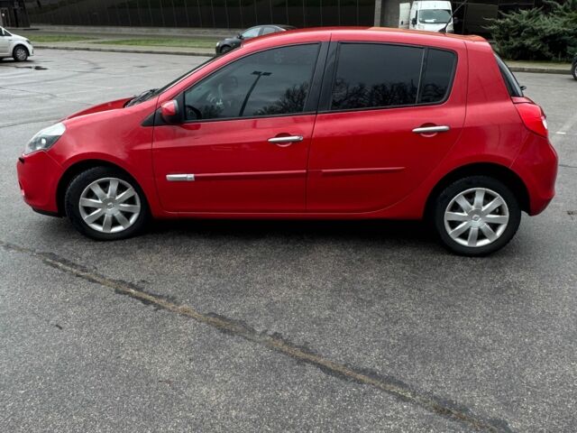 Червоний Рено Кліо, об'ємом двигуна 1.5 л та пробігом 219 тис. км за 5400 $, фото 1 на Automoto.ua