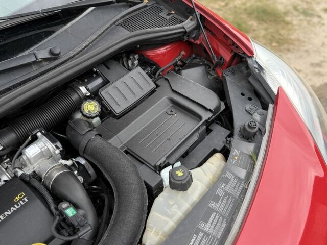 Червоний Рено Кліо, об'ємом двигуна 1.5 л та пробігом 217 тис. км за 5150 $, фото 4 на Automoto.ua