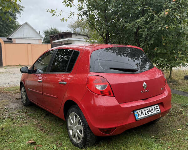 Червоний Рено Кліо, об'ємом двигуна 1.46 л та пробігом 217 тис. км за 5150 $, фото 4 на Automoto.ua