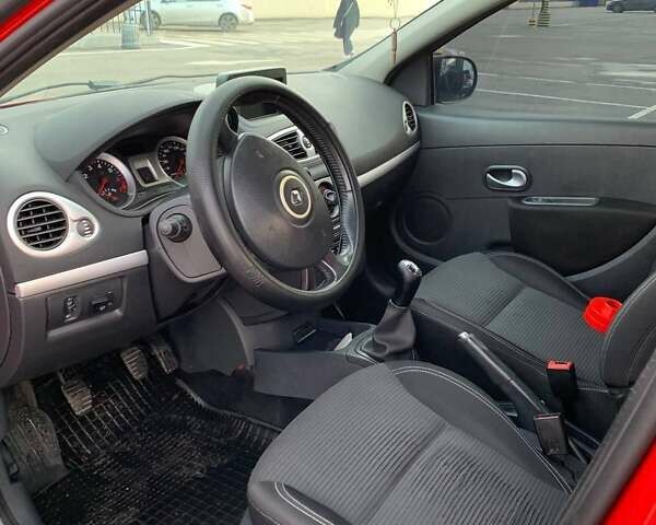 Червоний Рено Кліо, об'ємом двигуна 1.1 л та пробігом 181 тис. км за 5500 $, фото 9 на Automoto.ua