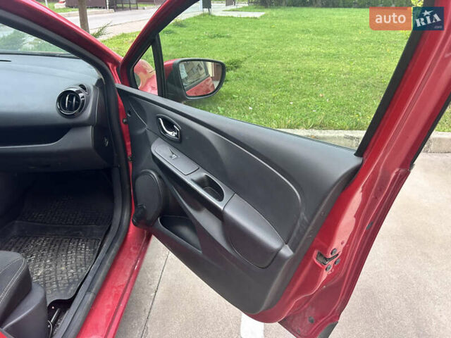 Червоний Рено Кліо, об'ємом двигуна 0.9 л та пробігом 199 тис. км за 5500 $, фото 27 на Automoto.ua