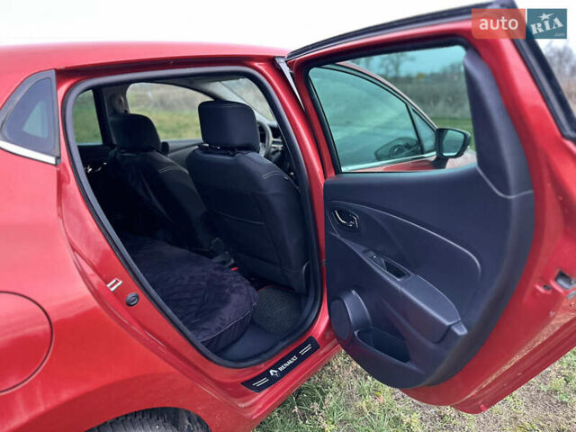 Красный Рено Клио, объемом двигателя 1.5 л и пробегом 195 тыс. км за 9300 $, фото 14 на Automoto.ua