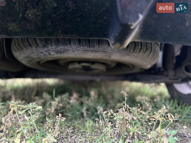 Красный Рено Клио, объемом двигателя 1.5 л и пробегом 195 тыс. км за 9300 $, фото 26 на Automoto.ua