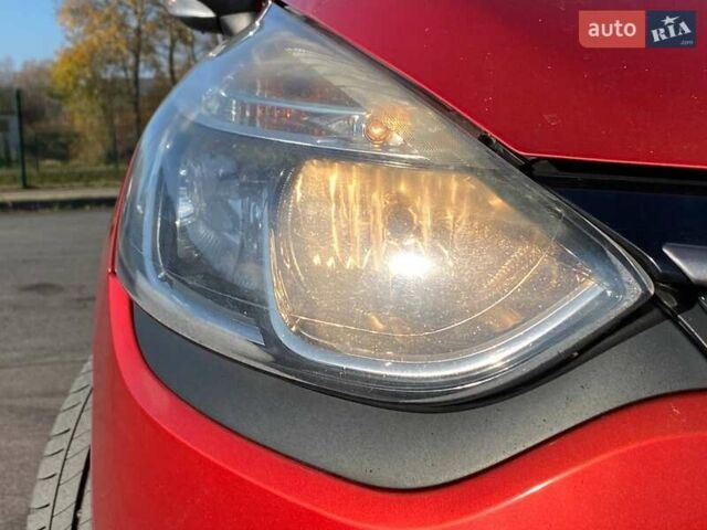 Красный Рено Клио, объемом двигателя 0.9 л и пробегом 184 тыс. км за 7290 $, фото 7 на Automoto.ua