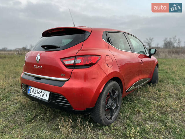 Красный Рено Клио, объемом двигателя 1.5 л и пробегом 195 тыс. км за 9300 $, фото 2 на Automoto.ua