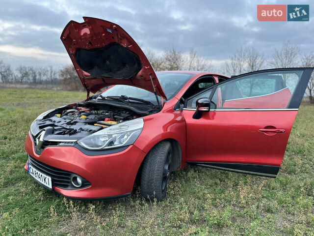 Красный Рено Клио, объемом двигателя 1.5 л и пробегом 195 тыс. км за 9300 $, фото 16 на Automoto.ua