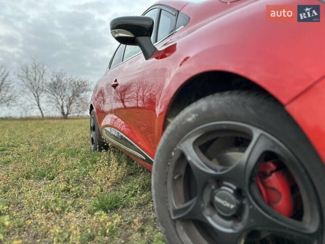 Красный Рено Клио, объемом двигателя 1.5 л и пробегом 195 тыс. км за 9300 $, фото 6 на Automoto.ua