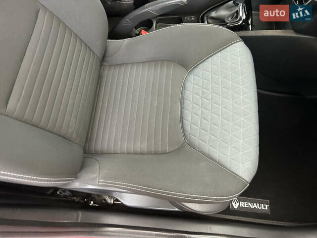 Червоний Рено Кліо, об'ємом двигуна 1.2 л та пробігом 167 тис. км за 9200 $, фото 59 на Automoto.ua