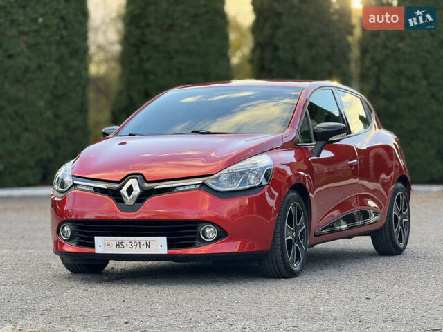 Рено Кліо 2015 у Дубно на Automoto.ua Червоний Рено Кліо, об'ємом двигуна 1.5 л та пробігом 200 тис. км за 8350 $, фото 2 на Automoto.ua