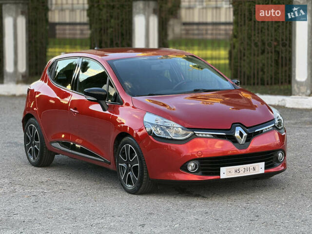 Рено Кліо 2015 у Дубно на Automoto.ua Червоний Рено Кліо, об'ємом двигуна 1.5 л та пробігом 200 тис. км за 8350 $, фото 16 на Automoto.ua