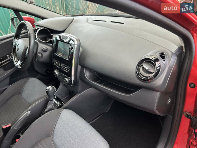 Червоний Рено Кліо, об'ємом двигуна 1.2 л та пробігом 167 тис. км за 9200 $, фото 60 на Automoto.ua