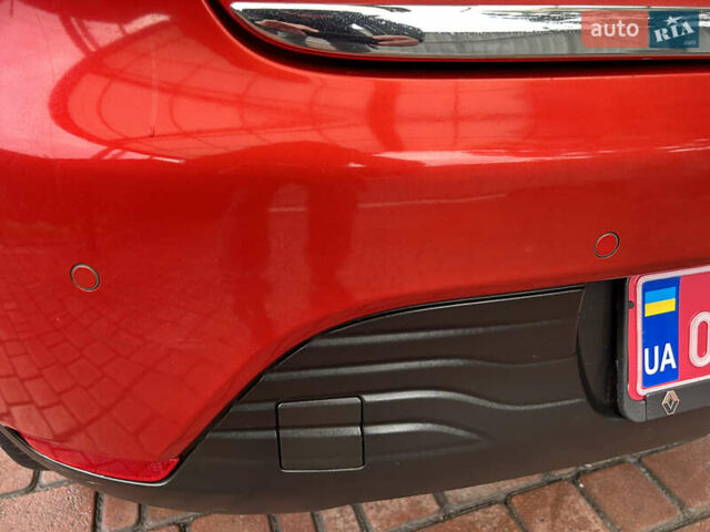 Червоний Рено Кліо, об'ємом двигуна 1.2 л та пробігом 167 тис. км за 9200 $, фото 21 на Automoto.ua