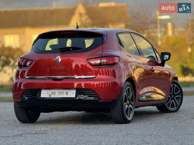 Рено Кліо 2015 у Дубно на Automoto.ua Червоний Рено Кліо, об'ємом двигуна 1.5 л та пробігом 200 тис. км за 8350 $, фото 45 на Automoto.ua