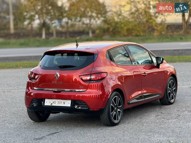 Рено Кліо 2015 у Дубно на Automoto.ua Червоний Рено Кліо, об'ємом двигуна 1.5 л та пробігом 200 тис. км за 8350 $, фото 27 на Automoto.ua