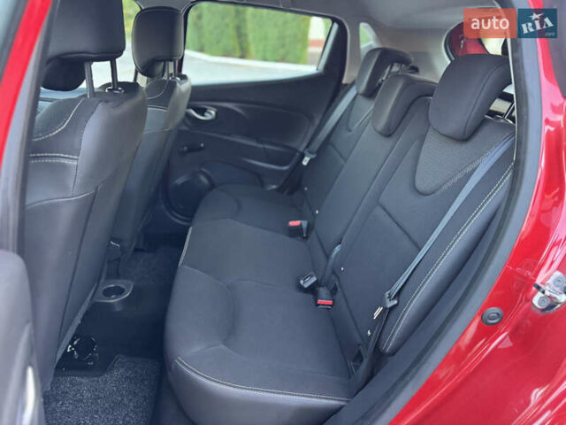Рено Кліо 2015 у Дубно на Automoto.ua Червоний Рено Кліо, об'ємом двигуна 1.5 л та пробігом 200 тис. км за 8350 $, фото 65 на Automoto.ua