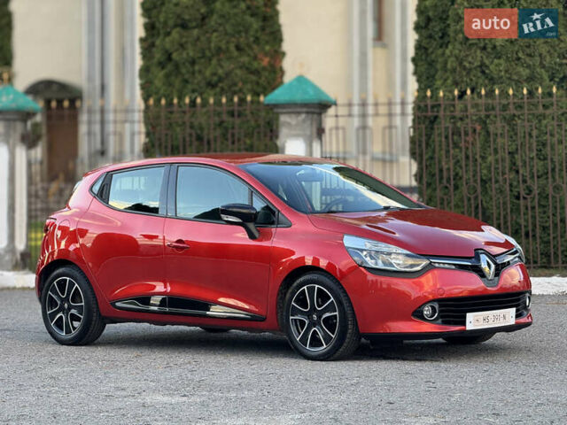 Рено Кліо 2015 у Дубно на Automoto.ua Червоний Рено Кліо, об'ємом двигуна 1.5 л та пробігом 200 тис. км за 8350 $, фото 18 на Automoto.ua