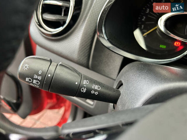 Червоний Рено Кліо, об'ємом двигуна 1.2 л та пробігом 167 тис. км за 9200 $, фото 36 на Automoto.ua