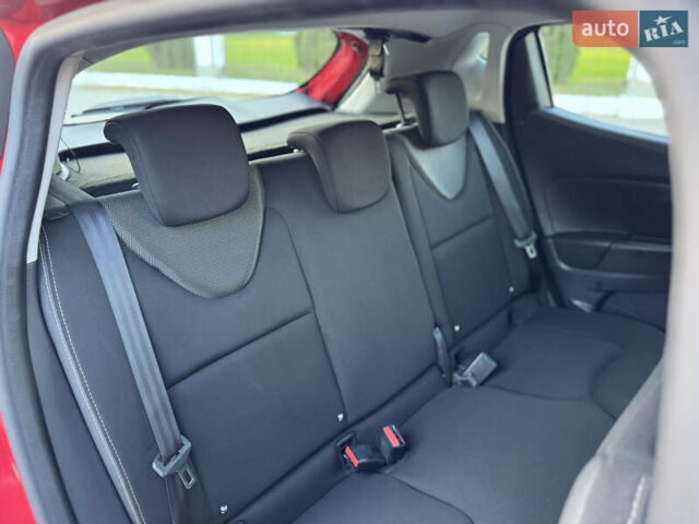 Рено Кліо 2015 у Дубно на Automoto.ua Червоний Рено Кліо, об'ємом двигуна 1.5 л та пробігом 200 тис. км за 8350 $, фото 62 на Automoto.ua