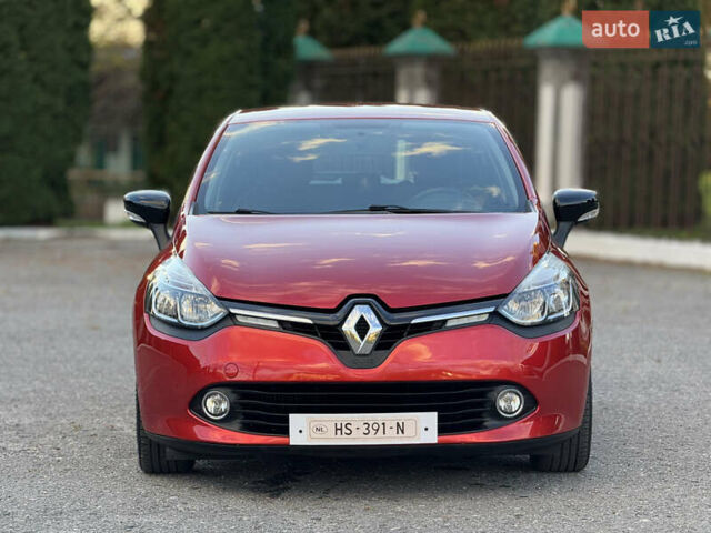 Рено Кліо 2015 у Дубно на Automoto.ua Червоний Рено Кліо, об'ємом двигуна 1.5 л та пробігом 200 тис. км за 8350 $, фото 12 на Automoto.ua