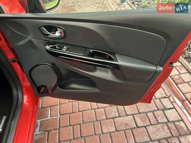 Червоний Рено Кліо, об'ємом двигуна 1.2 л та пробігом 167 тис. км за 9200 $, фото 61 на Automoto.ua