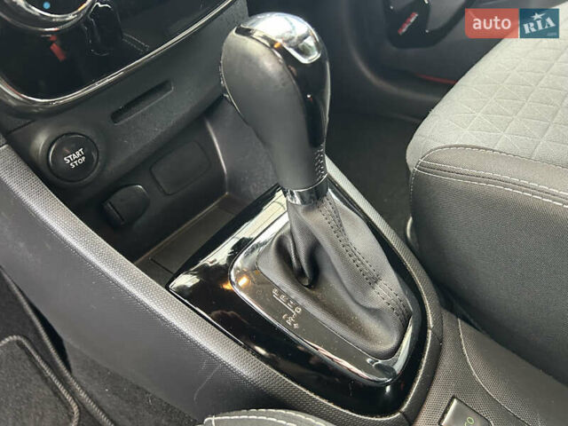 Червоний Рено Кліо, об'ємом двигуна 1.2 л та пробігом 167 тис. км за 9200 $, фото 32 на Automoto.ua