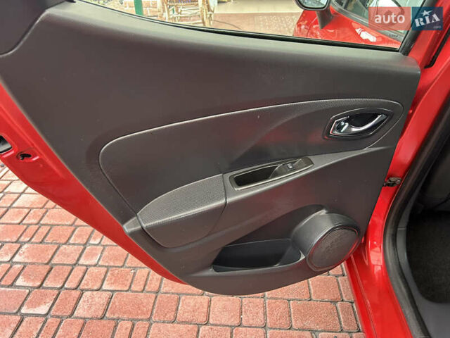 Червоний Рено Кліо, об'ємом двигуна 1.2 л та пробігом 167 тис. км за 9200 $, фото 47 на Automoto.ua