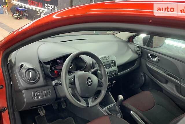 Червоний Рено Кліо, об'ємом двигуна 1.5 л та пробігом 242 тис. км за 7350 $, фото 16 на Automoto.ua