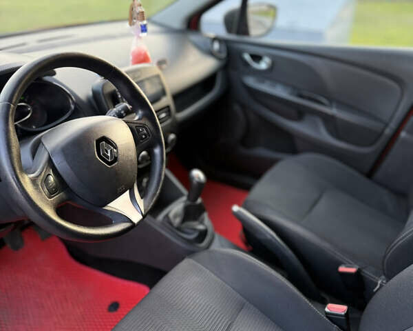 Червоний Рено Кліо, об'ємом двигуна 1.46 л та пробігом 222 тис. км за 7599 $, фото 5 на Automoto.ua