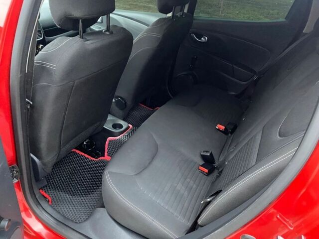 Червоний Рено Кліо, об'ємом двигуна 1.5 л та пробігом 303 тис. км за 7000 $, фото 14 на Automoto.ua