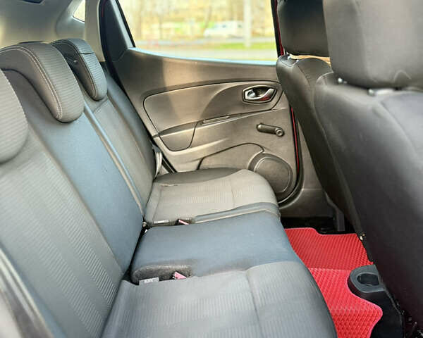 Червоний Рено Кліо, об'ємом двигуна 1.46 л та пробігом 222 тис. км за 7599 $, фото 7 на Automoto.ua