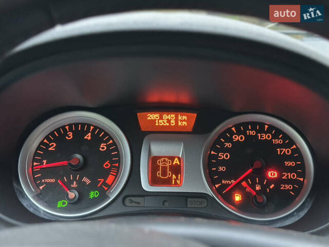 Рено Клио 2010 в Львове на Automoto.ua Красный Рено Клио, объемом двигателя 1.15 л и пробегом 205 тыс. км за 4950 $, фото 16 на Automoto.ua