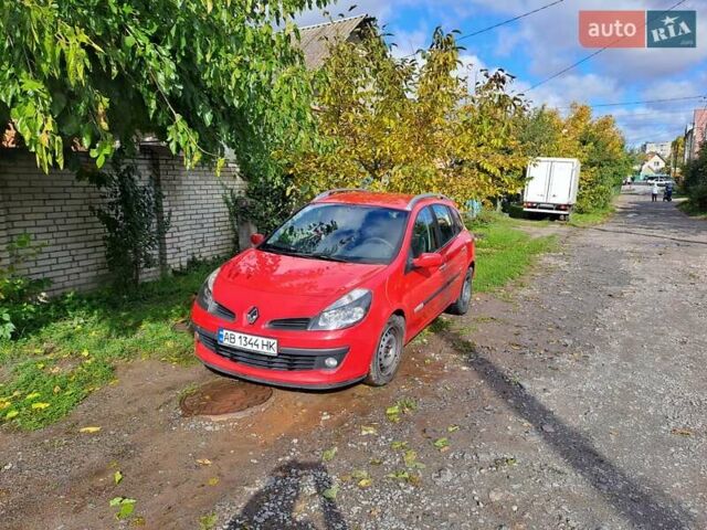 Червоний Рено Кліо, об'ємом двигуна 1.2 л та пробігом 180 тис. км за 4800 $, фото 2 на Automoto.ua
