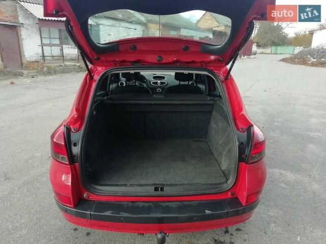 Красный Рено Клио, объемом двигателя 1.15 л и пробегом 202 тыс. км за 4900 $, фото 39 на Automoto.ua