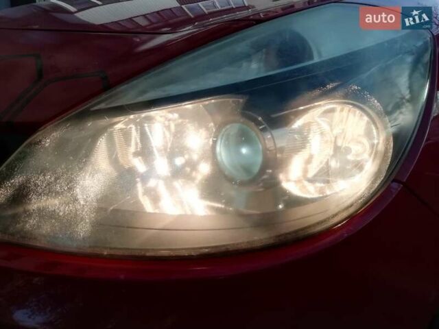 Красный Рено Клио, объемом двигателя 1.15 л и пробегом 202 тыс. км за 4900 $, фото 15 на Automoto.ua