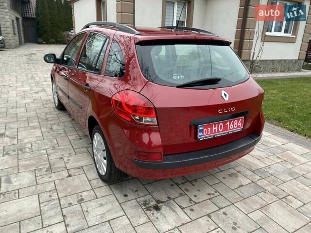 Красный Рено Клио, объемом двигателя 1.5 л и пробегом 230 тыс. км за 5950 $, фото 10 на Automoto.ua