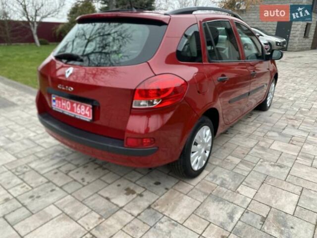 Красный Рено Клио, объемом двигателя 1.5 л и пробегом 230 тыс. км за 5950 $, фото 8 на Automoto.ua