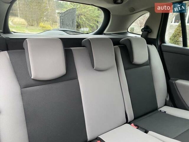 Красный Рено Клио, объемом двигателя 1.5 л и пробегом 230 тыс. км за 5950 $, фото 20 на Automoto.ua