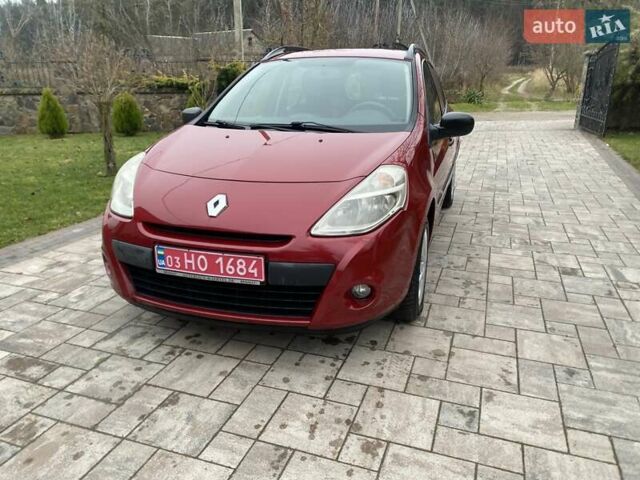 Красный Рено Клио, объемом двигателя 1.5 л и пробегом 230 тыс. км за 5950 $, фото 2 на Automoto.ua