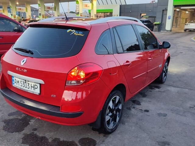 Красный Рено Клио, объемом двигателя 1.5 л и пробегом 335 тыс. км за 4999 $, фото 4 на Automoto.ua