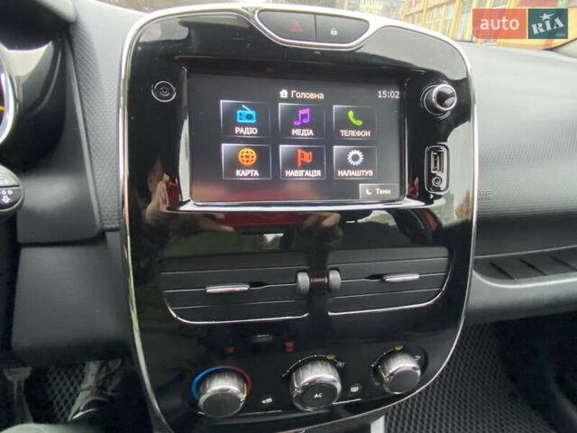 Красный Рено Клио, объемом двигателя 1.5 л и пробегом 277 тыс. км за 8000 $, фото 15 на Automoto.ua